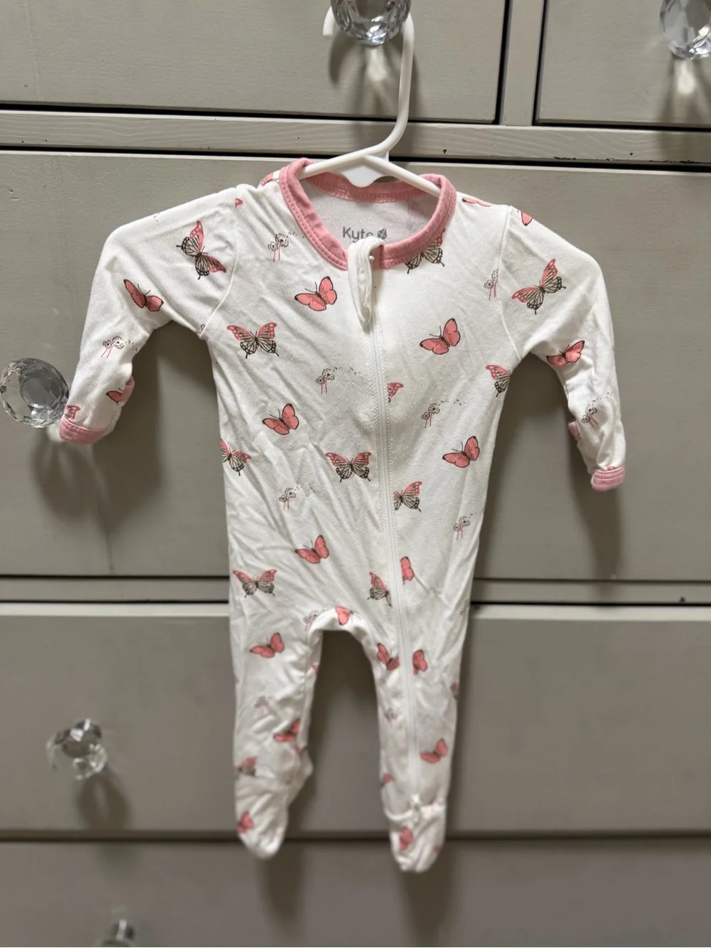 Kyte Baby Zipper Footie in Butterfly, size newborn